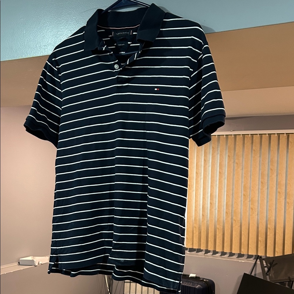 Tommy Hilfiger Men's Polo in Navy and White Stripes Sz L